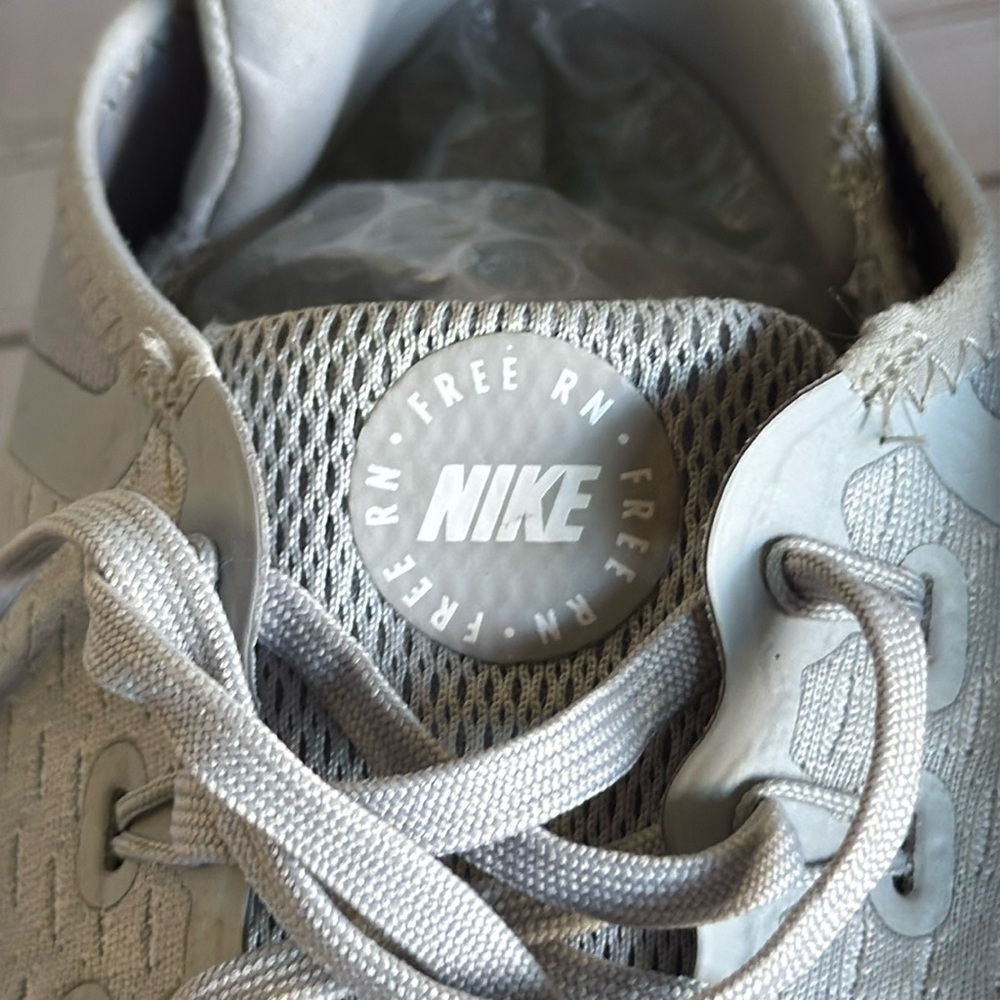 Nike Free Rn - Picture 4 of 5